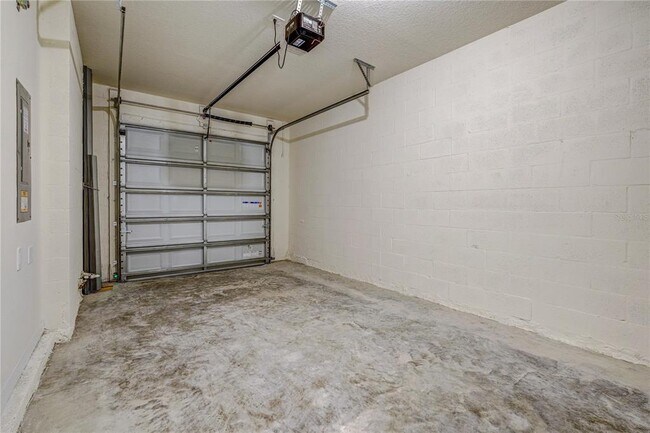 Building Photo - 17440 Crescent Moon Lp