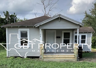 Building Photo - 1108 E Lee Ave