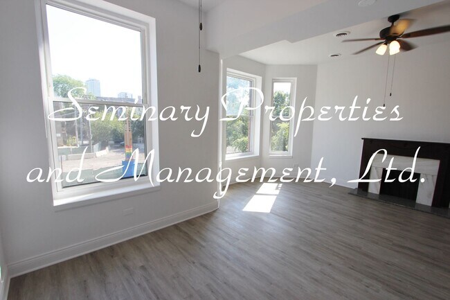Interior Photo - 3512 N Halsted