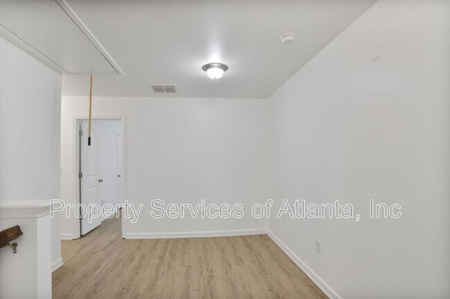 Building Photo - 268 Stone Park Dr