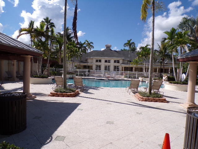 Building Photo - 275 Murcia Dr