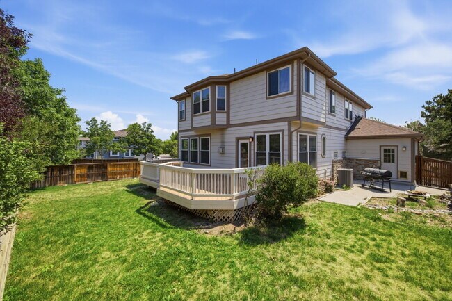 Building Photo - Spectacular Stonegate Living! Gorgeous 3-Bed Corner Finished Basement, Wet Bar, and Custom Marble...