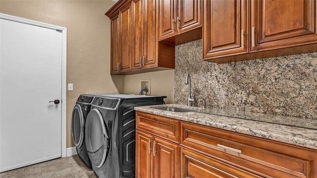 Building Photo - 29135 Rivergate Run