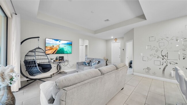 Building Photo - 221 Chiquita Blvd N