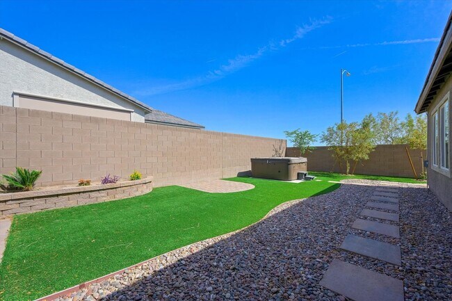 Building Photo - Upgragded 4-Bedroom Home with Casita in Gated Community