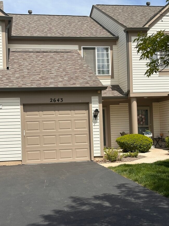 Building Photo - 2643 Carrolwood Rd