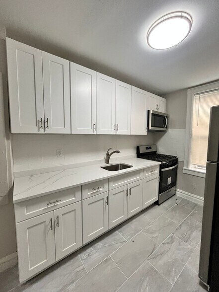 115 Fairview Ave 2 - 111 Fairview Ave