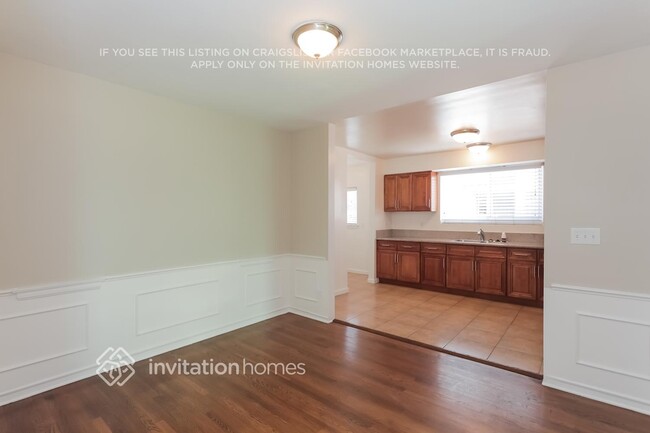 Building Photo - 9471 La Salle Ave