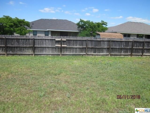 Building Photo - 2303 Jake Dr