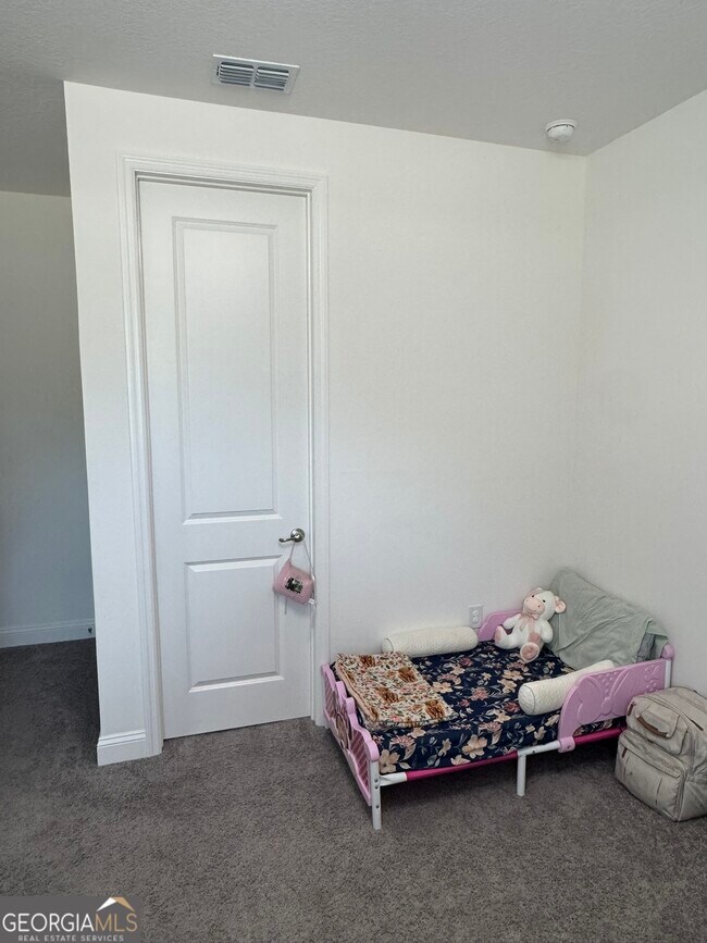 Building Photo - 205 Starboard Ct