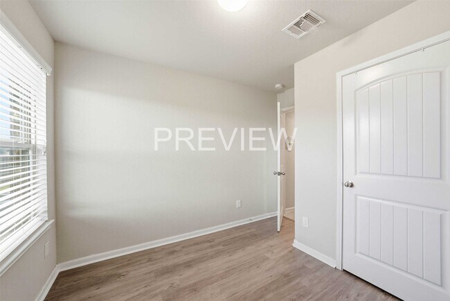 Building Photo - 29614 Nossers Ct