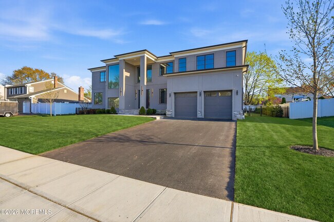 Building Photo - 84 Cooper Ave