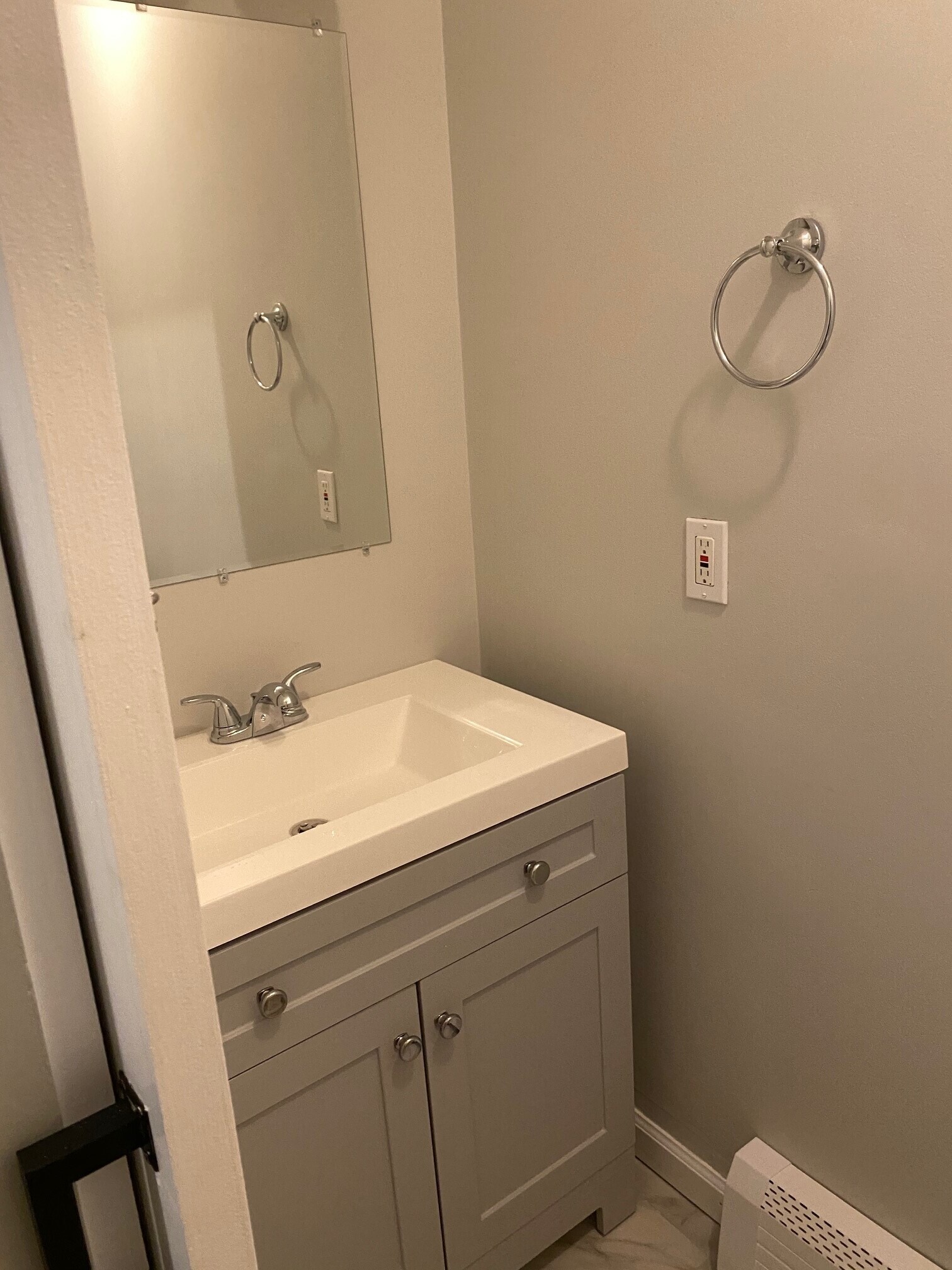 Building Photo - 618 Columbus Ave