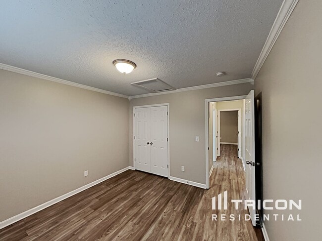 Building Photo - 1807 Bellwick Dr