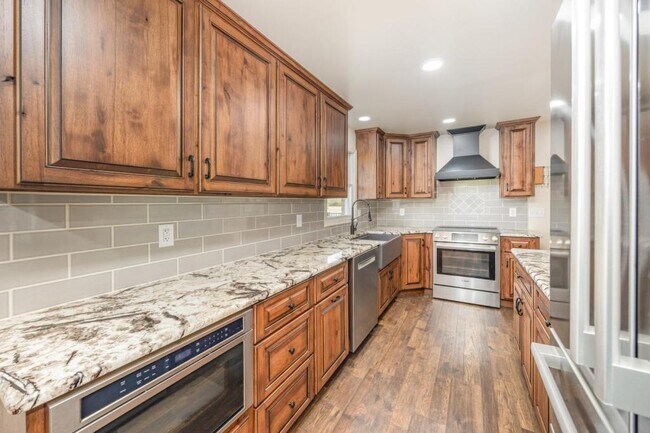 Building Photo - 411 Wagner Dr