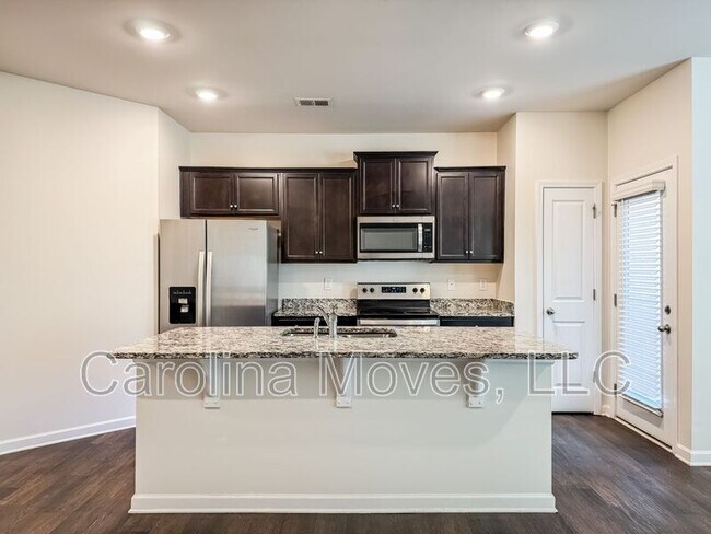 Building Photo - 117 Southridge Ct