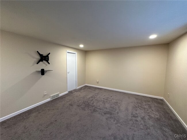 Building Photo - 6148 Bethlehem Ln