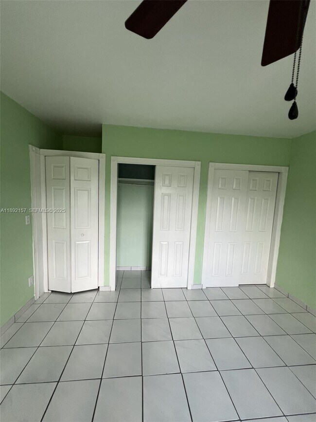 Building Photo - 9470 SW 79th St