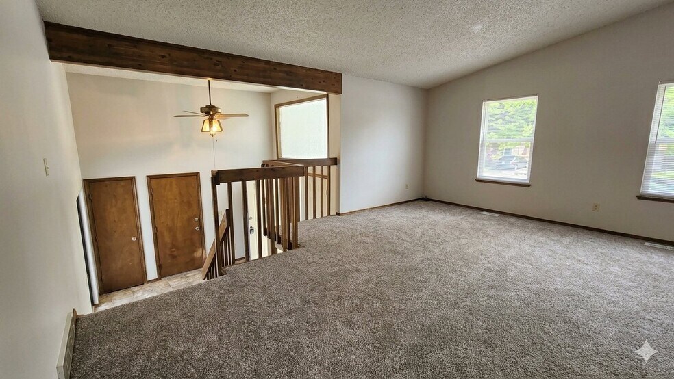 Building Photo - 5060 Horseshoe Bend St