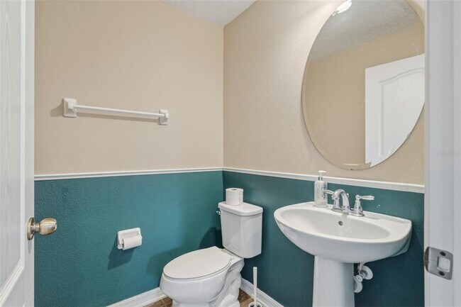 Building Photo - 5962 Paxton Ct