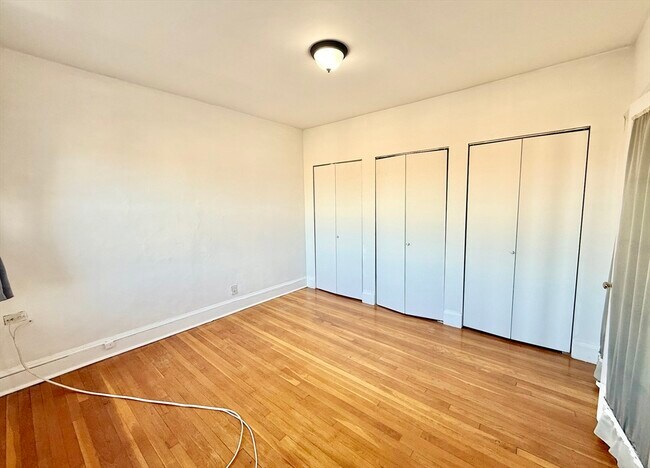 Building Photo - 1662 Commonwealth Ave