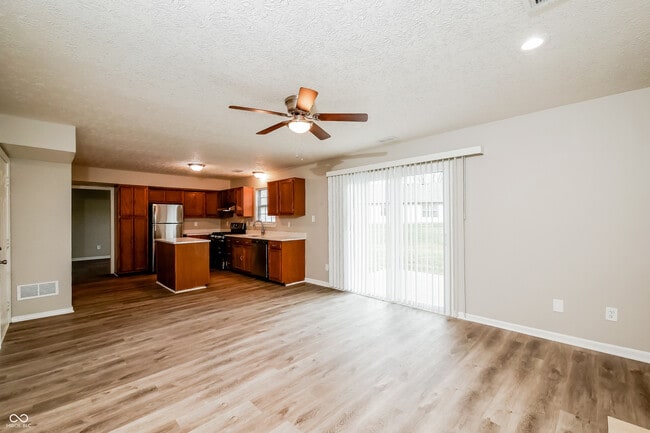 Building Photo - 5032 Granger Ct