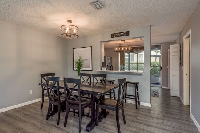 Building Photo - Andover Circle