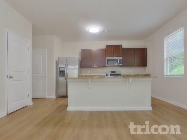 Building Photo - 236 Arbor Creek Dr