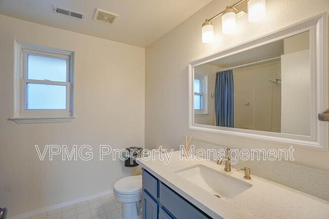 Building Photo - 203 NW 146th St
