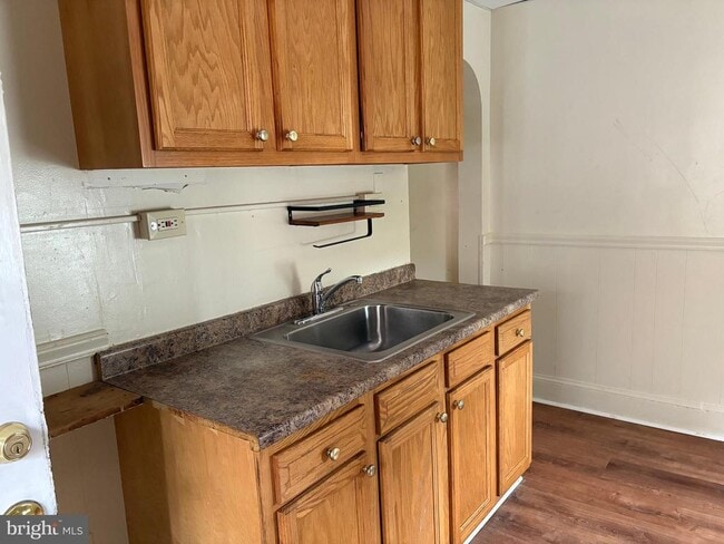 Building Photo - 114 Strode Ave