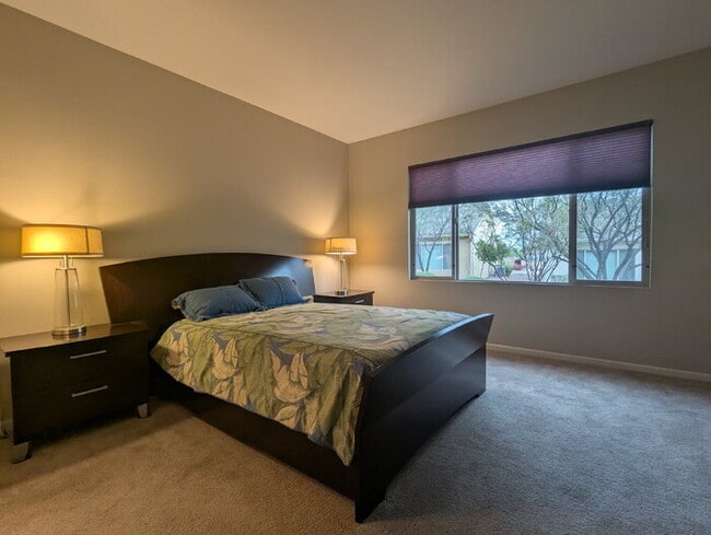 Building Photo - Quail Creek Villa