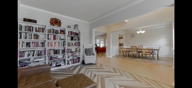 Building Photo - 13311 Windjammer Ct