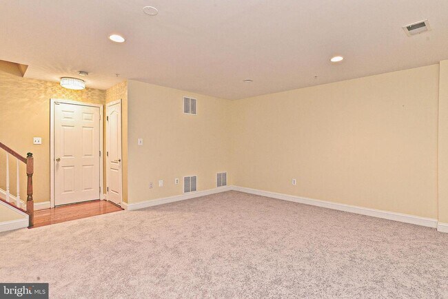 Building Photo - 12035 Treeline Way