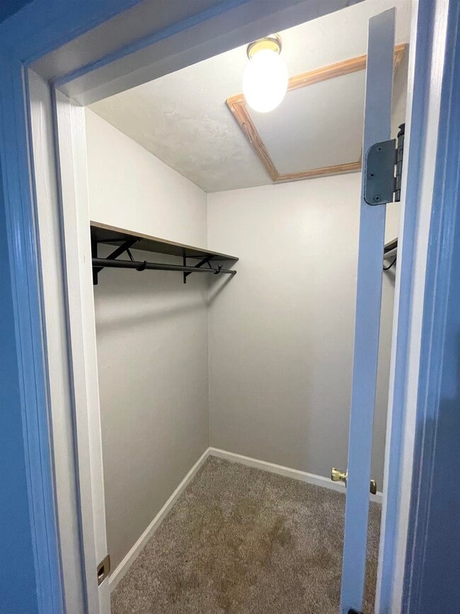 Building Photo - 4112 Mission Trace Blvd