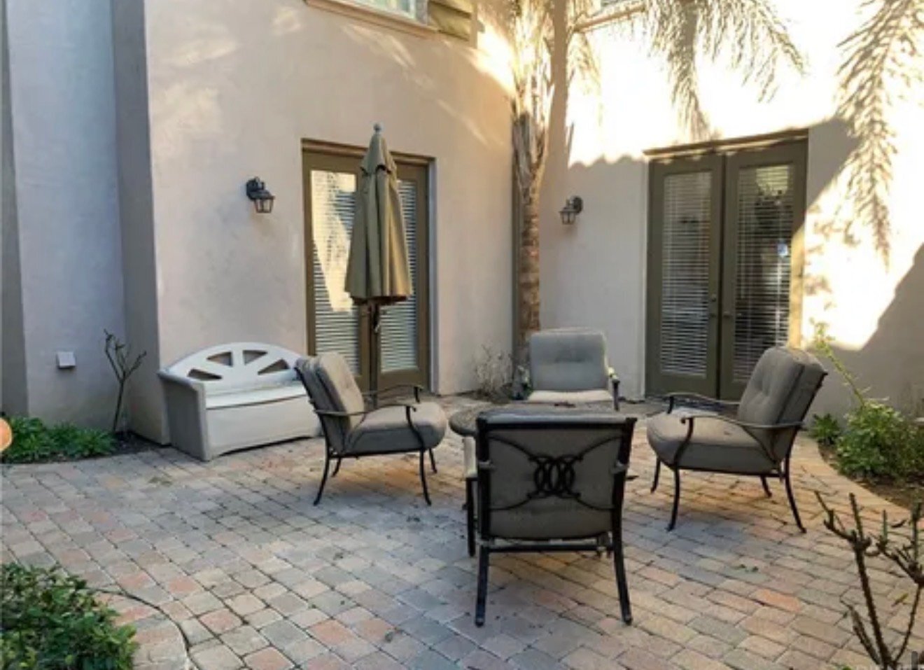 Building Photo - 26915 Augusta Pl