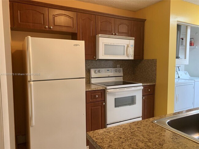 Building Photo - 17500 NW 67th Pl