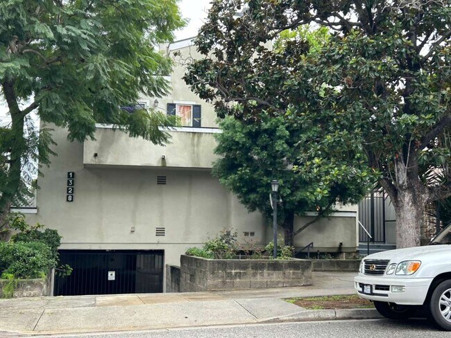 Street View front garage entrance - 1328 9th St