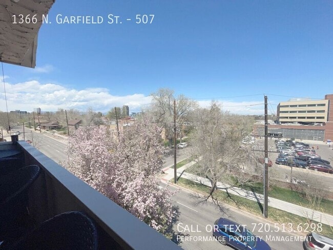 Building Photo - 1366 Garfield St