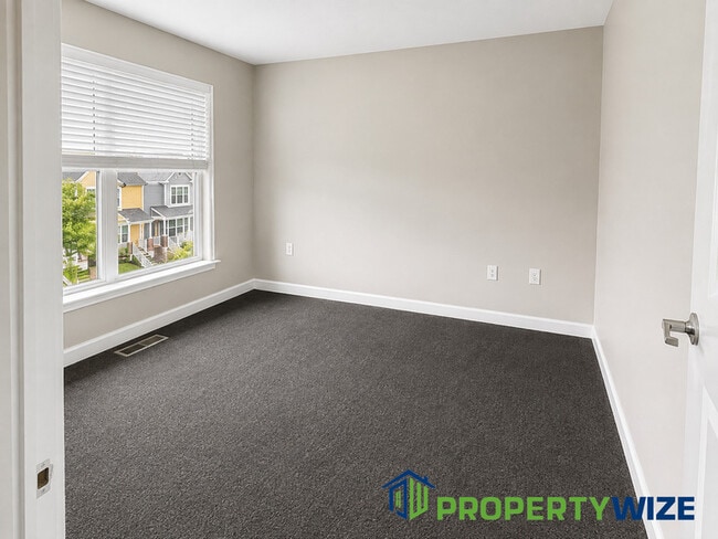 Building Photo - 4128 Orchard Ridge Blvd