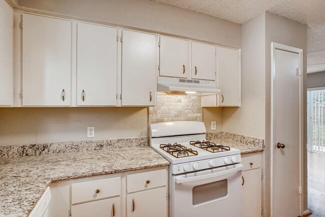 Building Photo - 11522 Powder Mill Trail