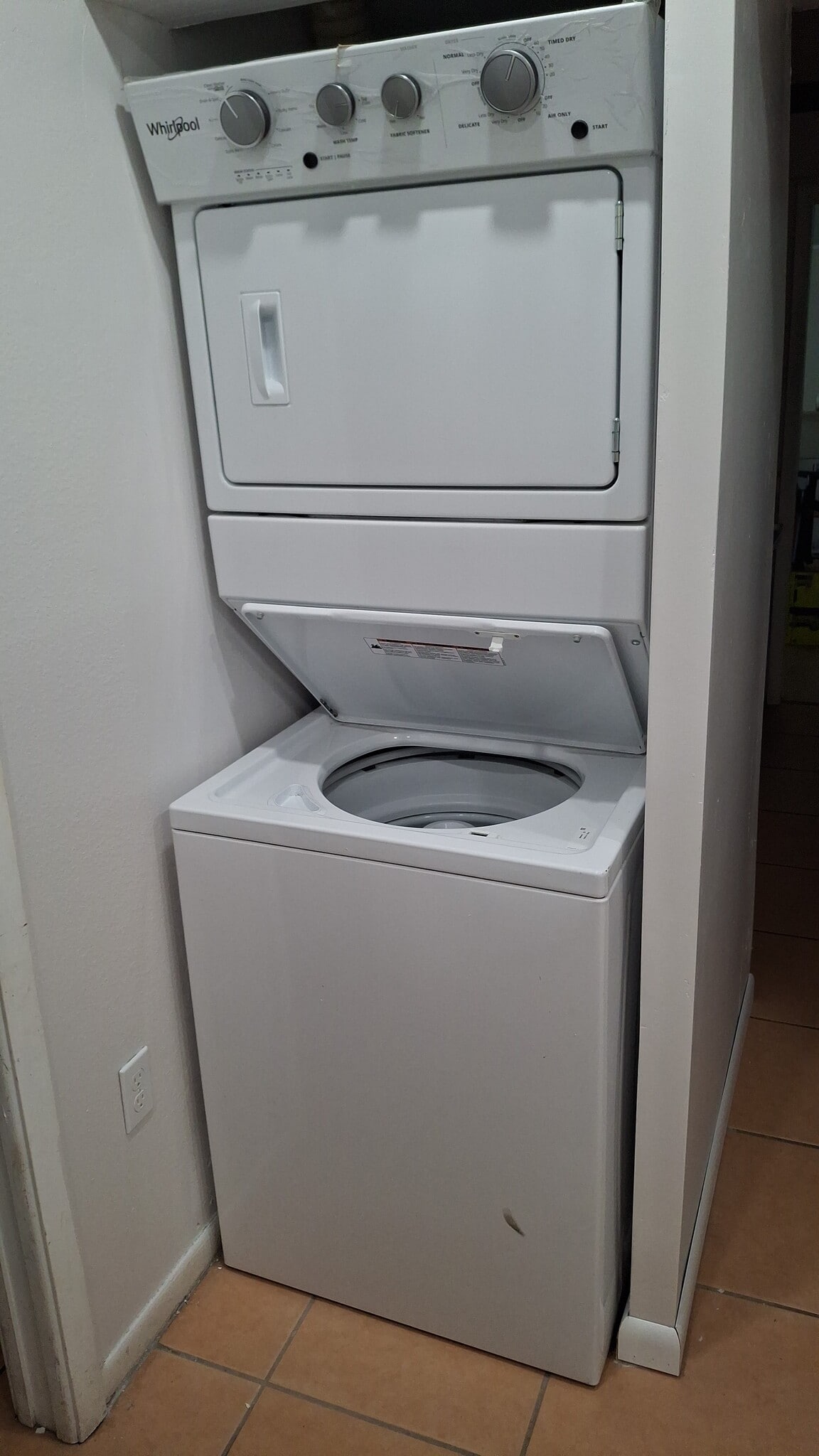 Washer dryer - 2225 Holden Ave