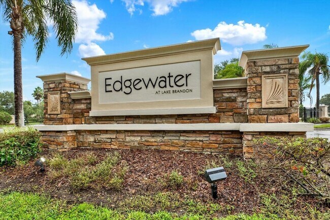 Building Photo - 2630 Edgewater Falls Dr