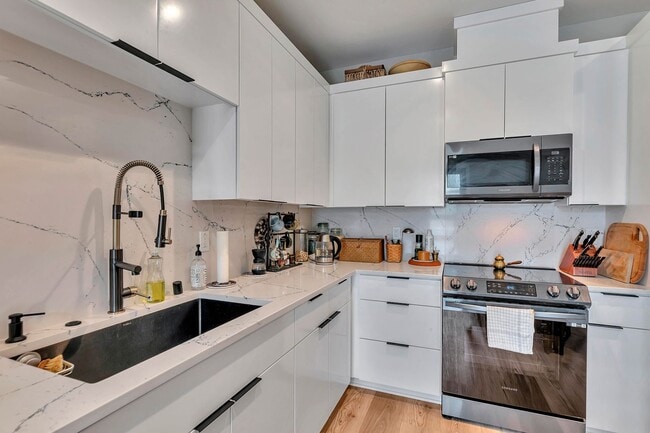 Building Photo - Fresh and Modern 1BD/1BA Upstairs ADU Near Downtown Livermore!