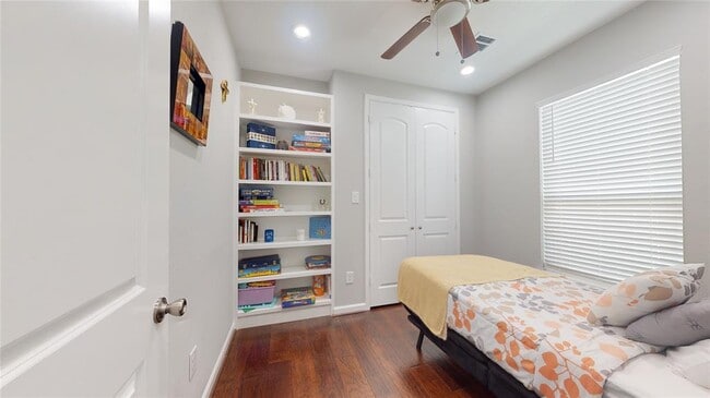 Building Photo - 1201 Northwood St