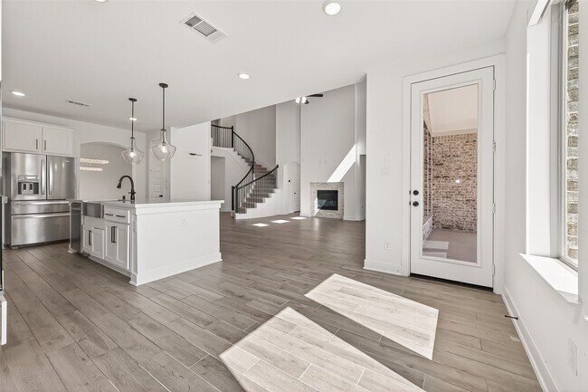 Building Photo - 26307 Aurora Vly Wy