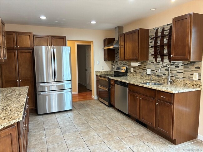 Building Photo - 24 Alice Ct