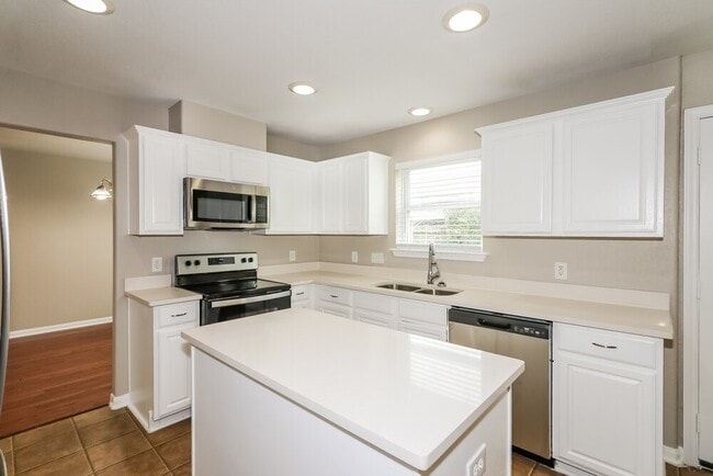 Building Photo - 13214 Montclair Point Ct