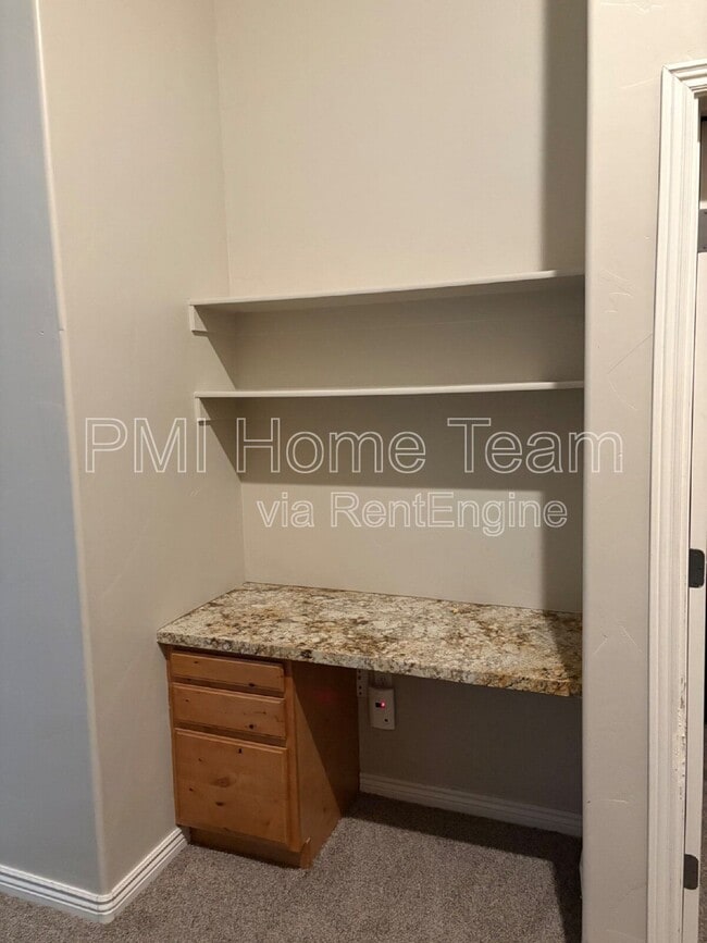 Building Photo - 260 Ailee Lane