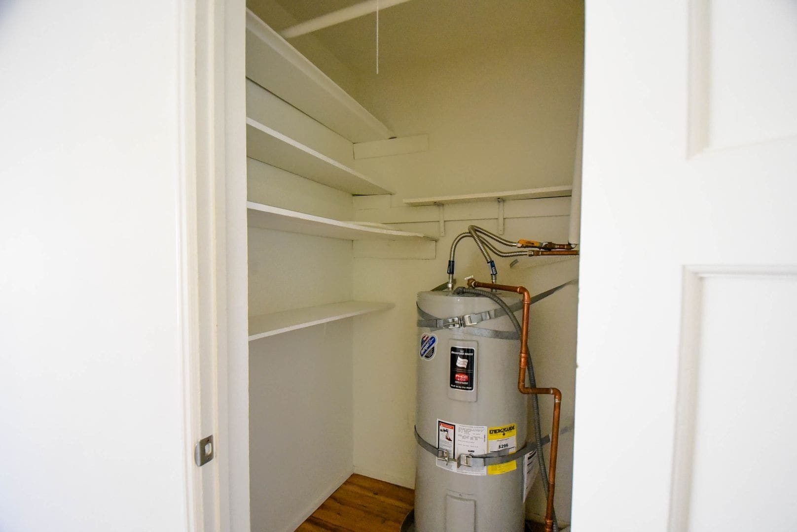 Building Photo - 5654 Camellia Ave