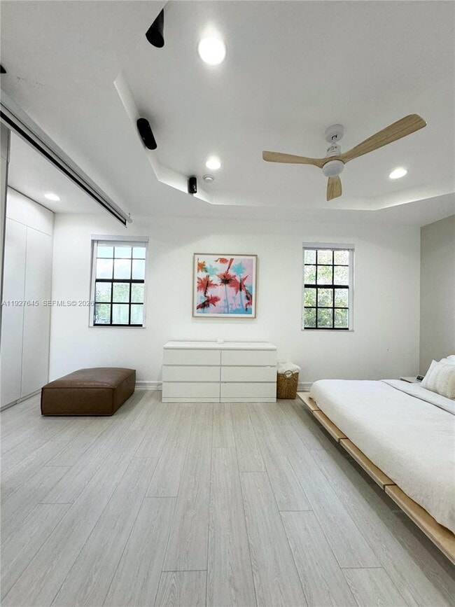 Building Photo - 13017 Riverwalk Cir S